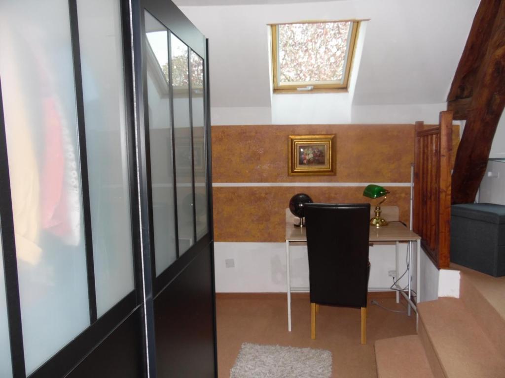 Le clos des tuileries Montholon Exterior foto